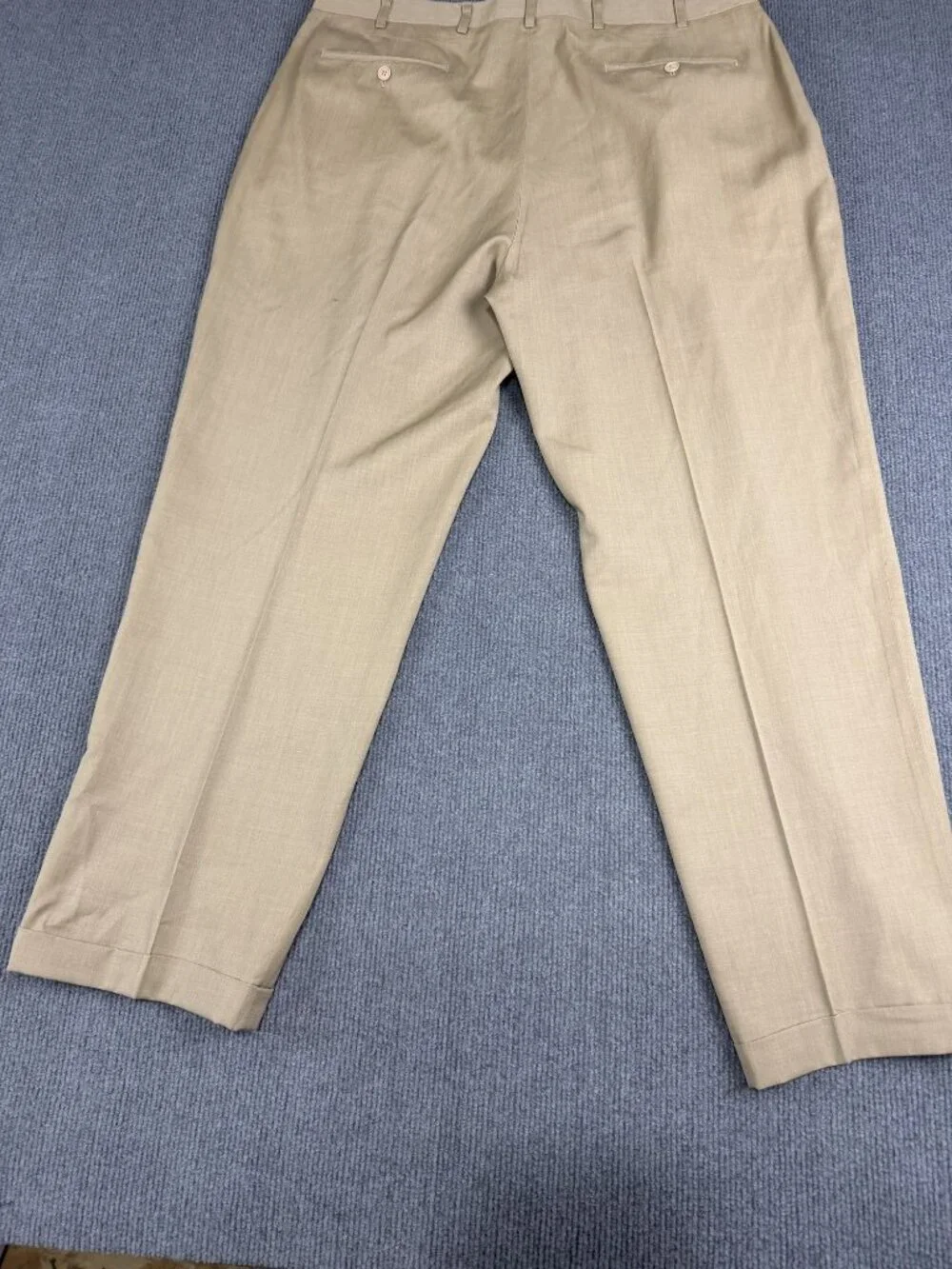 Jos A Bank Mens Travelers Collection Pleated Light Brown Wool Pants 40x30